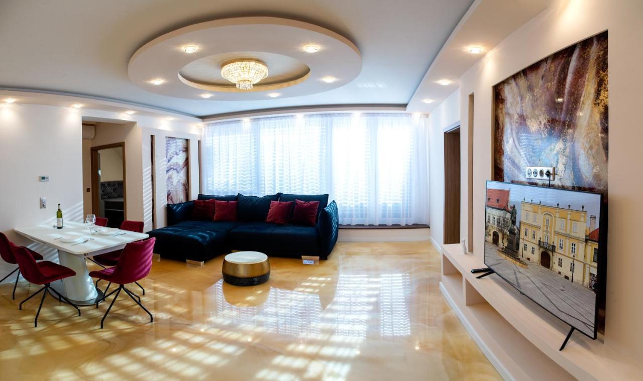 Dream Apartman 1 With Free Parking เยอร์ ภายนอก รูปภาพ