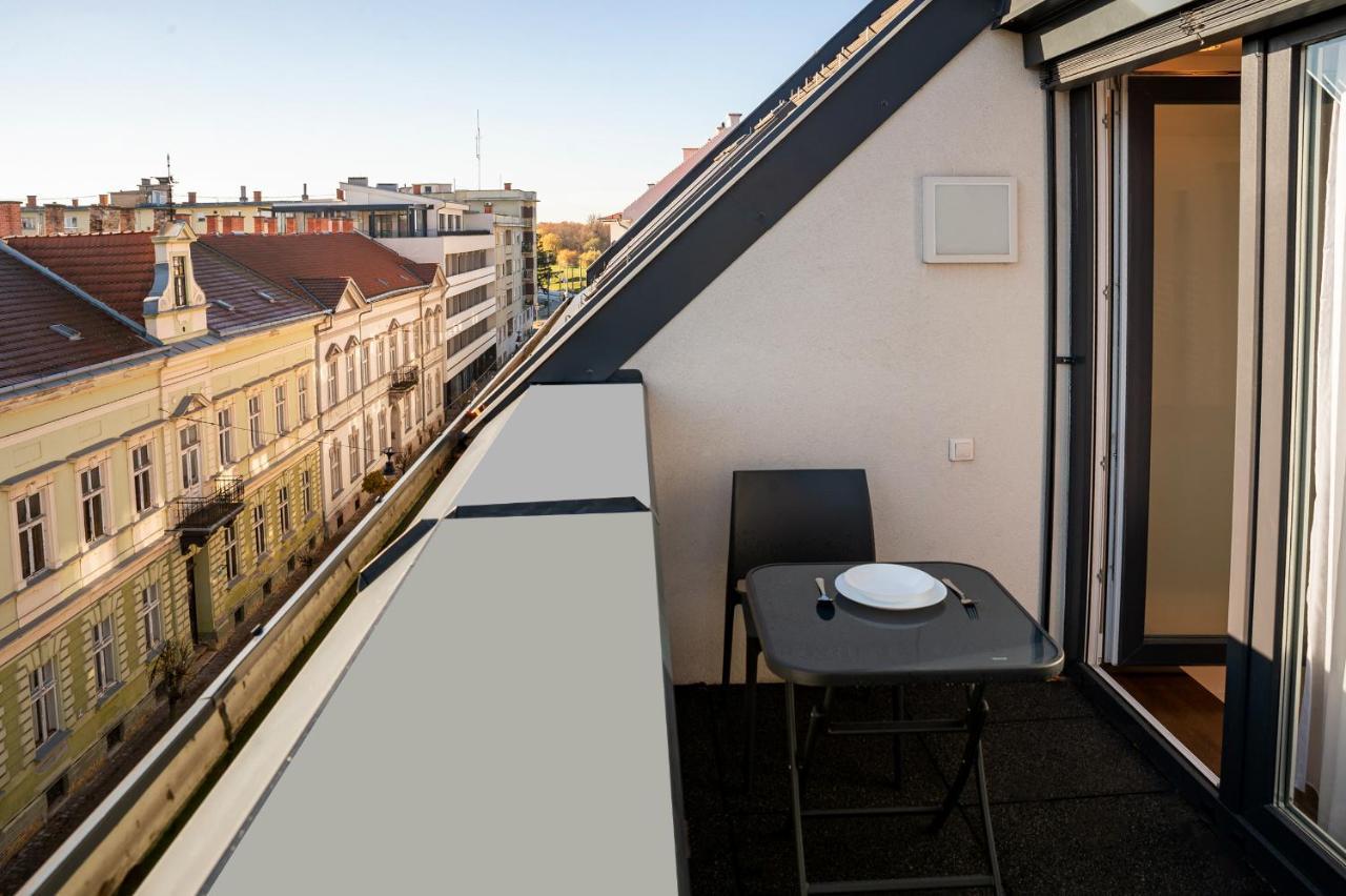 Dream Apartman 1 With Free Parking เยอร์ ภายนอก รูปภาพ